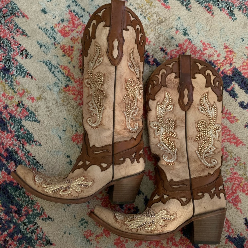 Corral Boots- 7 1/2 Worn Once